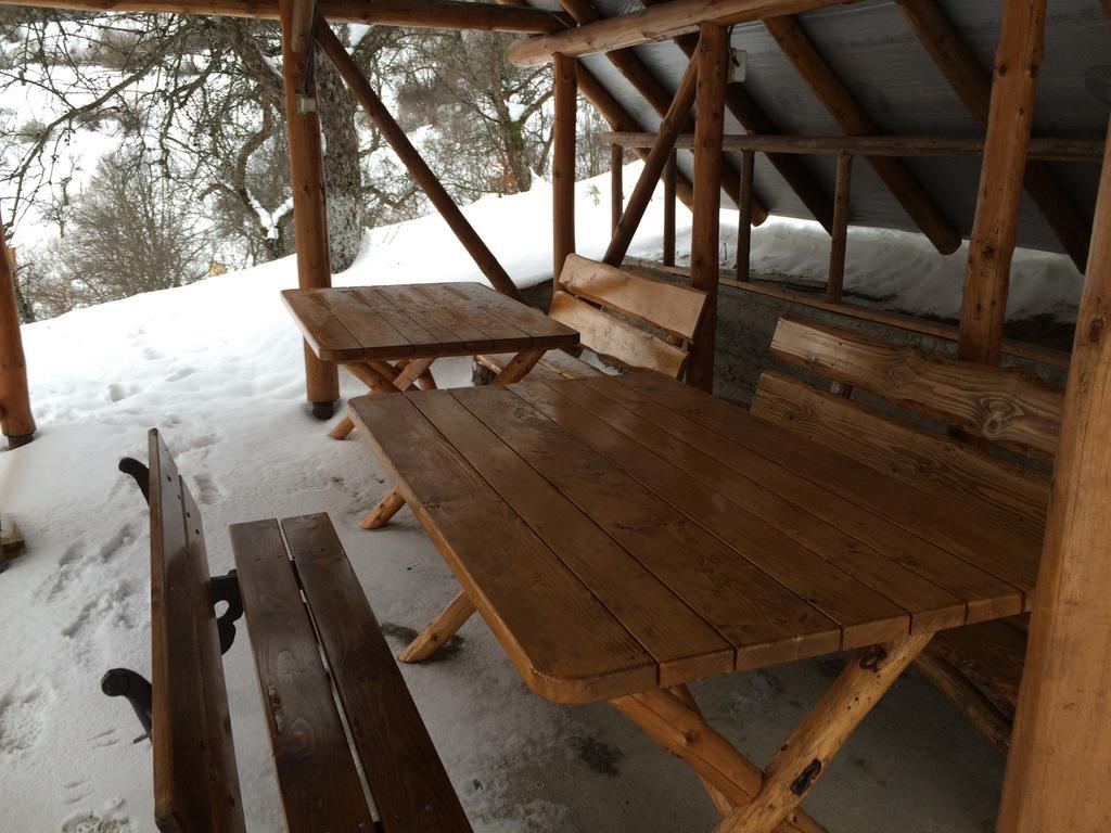 У Сергія Guest House Lumşorî Exterior foto